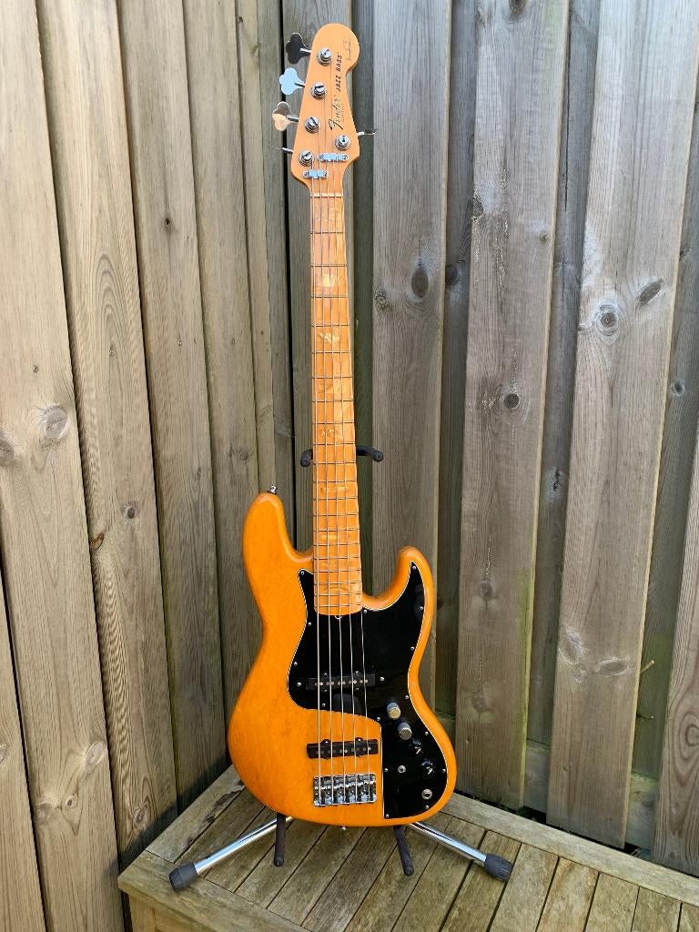 Fender Jazz Bas Marcus Miller USA V Natural Finish, Ophalen of Verzenden, Zo goed als nieuw, Elektrisch, 5-snarig