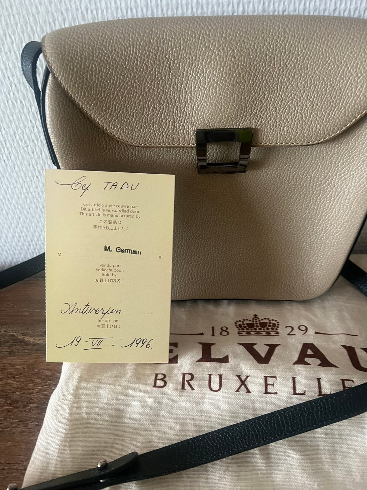 Delvaux Tadu, Verzenden, Zo goed als nieuw, Beige