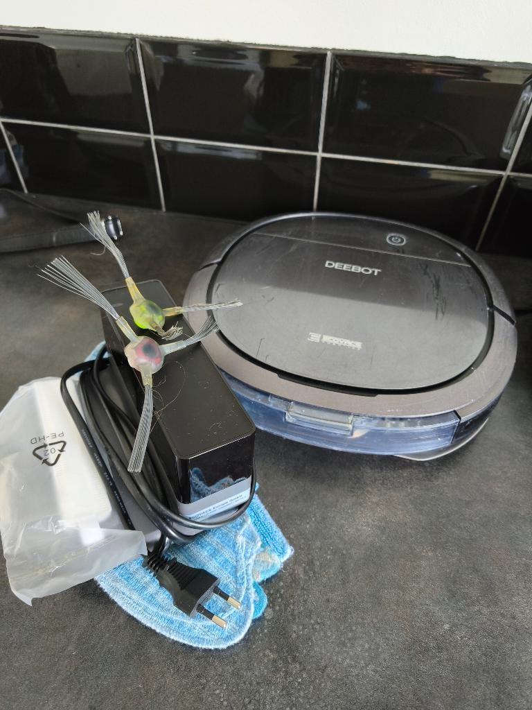 Robotstofzuiger, Elektronische apparatuur, Stofzuigers, Gebruikt, Ophalen of Verzenden, Ecovacs, Robotstofzuiger