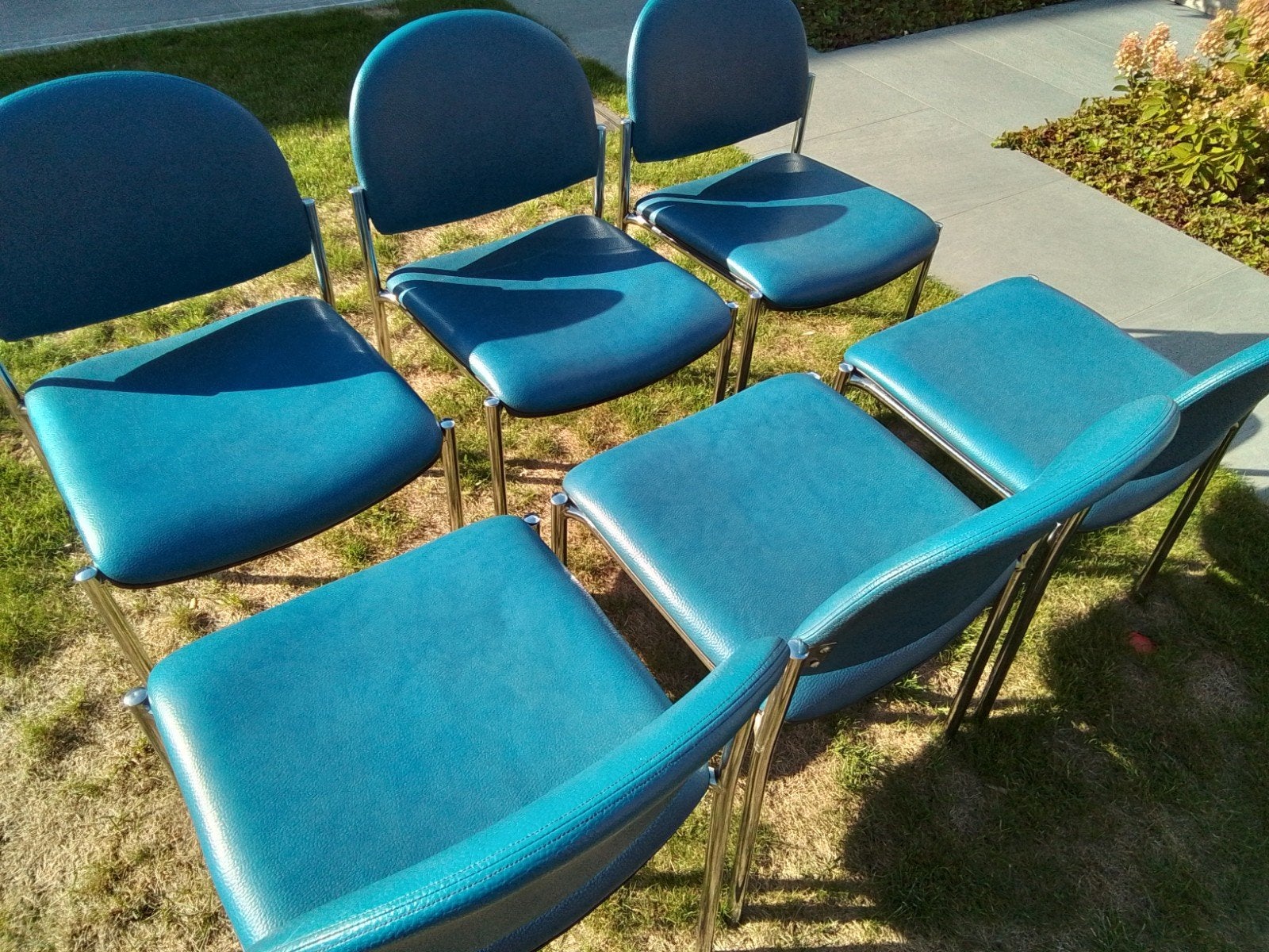 6 stoelen in blauw leder in goeie staat !, Maison & Meubles, Enlèvement, Utilisé, Bleu, Cuir