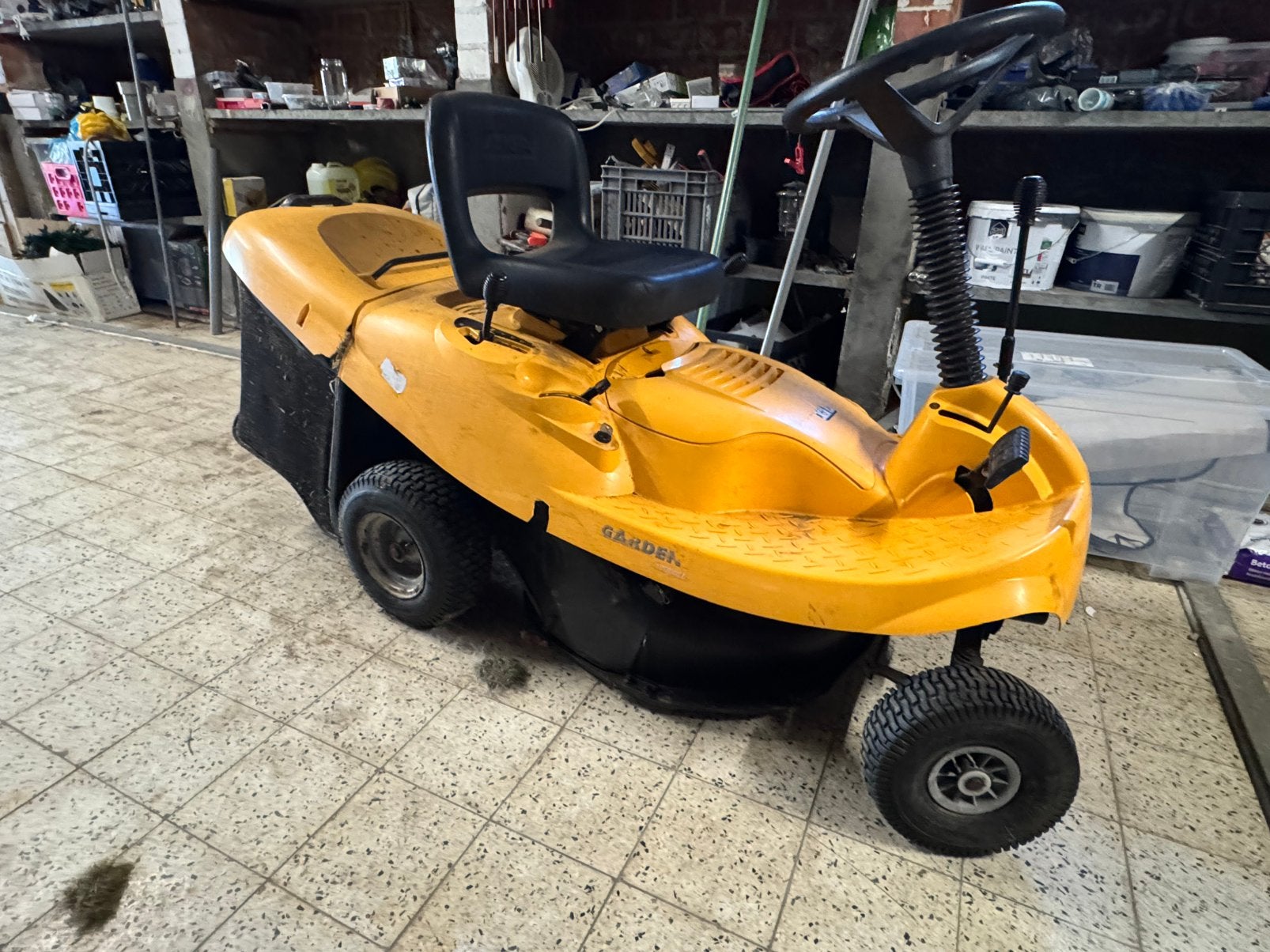 STIGA Garden Compact zitmaaier, Enlèvement, Utilisé, Démarrage électrique, Moins de 90 cm