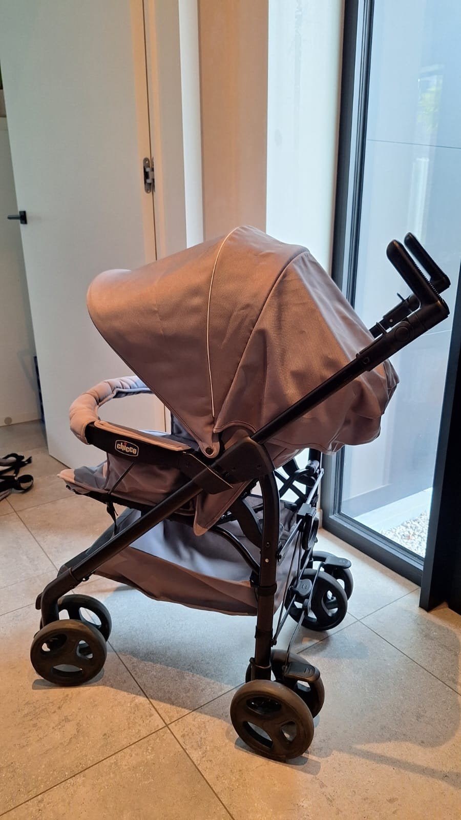 Buggy + draagmand + maxi Cosi --Chicco - Trio Sprint, Kinderen en Baby's, Ophalen, Gebruikt, Overige merken, Regenhoes