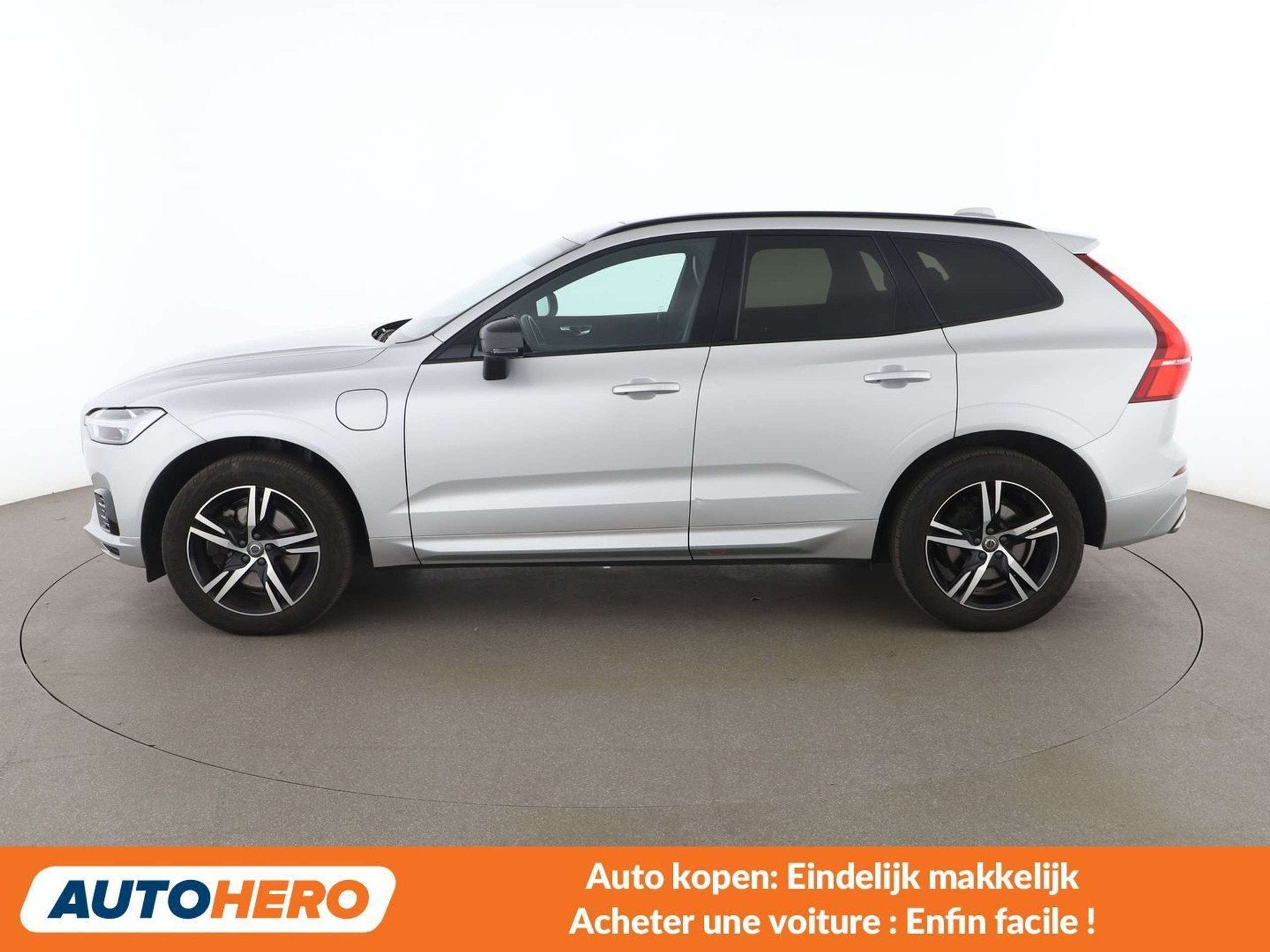 Volvo XC60 2.0 T8 Plug-in Hybrid R Design AWD (automatique), Autos, Argent ou Gris, Achat, 5 portes, Automatique