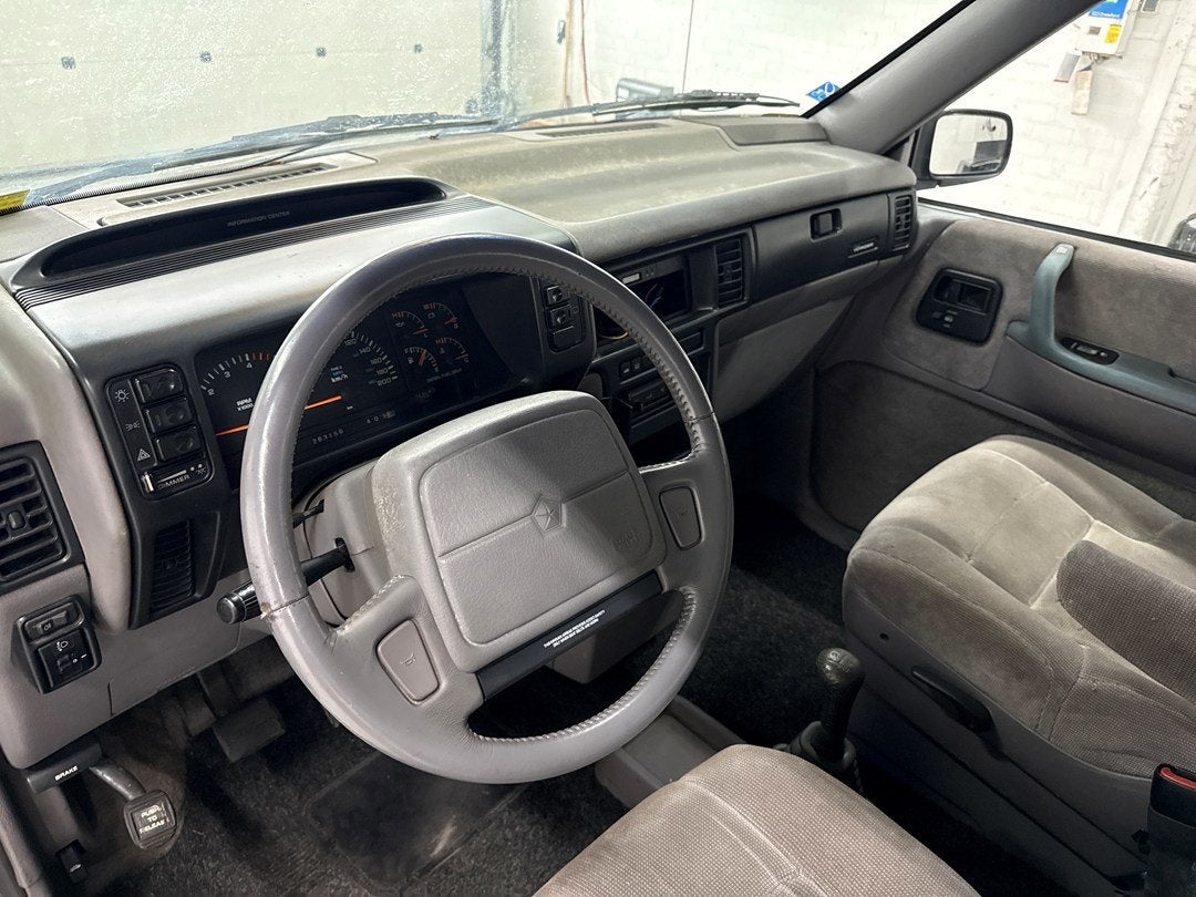 Chrysler Voyager 2.5 td SE, foto 11