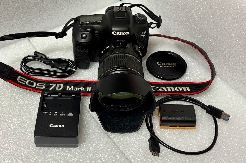 Canon EOS 7D mark II met Canon EF-S 17-55mm F/2.8 IS USM, Canon, Moins de 4 fois, Comme neuf, Enlèvement