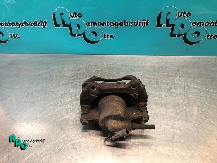 Etrier de frein (pince) avant gauche d'un Citroen Nemo (Nemo, -, 3 mois de garantie, Utilisé, -