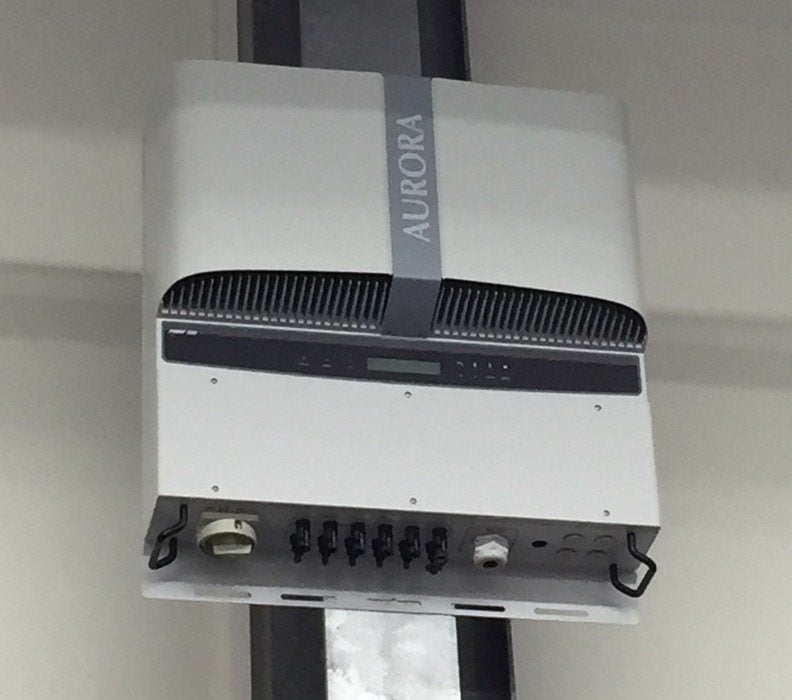 Omvormer Aurora/power-one 10 kW, Doe-het-zelf en Bouw, Ophalen, Gebruikt, Compleet systeem, 200 wattpiek of meer