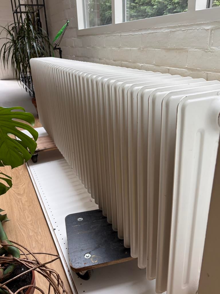 Stalen kolomradiator 220x60 (Drenta) – vintage industrieel, Doe-het-zelf en Bouw, Verwarming en Radiatoren, Zo goed als nieuw