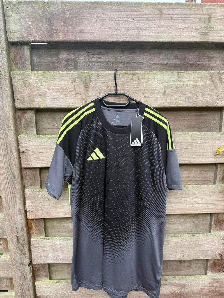 maillot d'entraînement Adidas noir, Sports & Fitness, Football, Taille L, Enlèvement ou Envoi, Neuf, Maillot