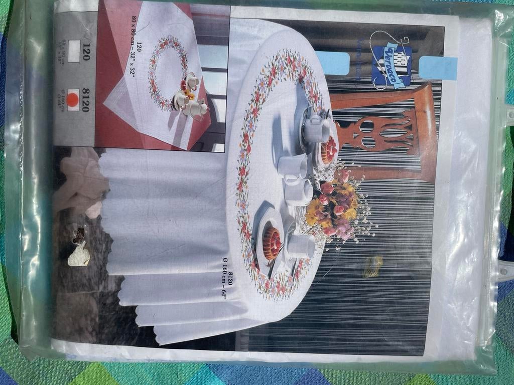 Tafelkleed, Ophalen, Nieuw