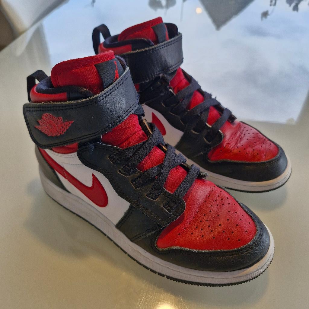 Jordan 1 High FlyEase maat EUR 37,5, Ophalen, Zo goed als nieuw, Schoenen