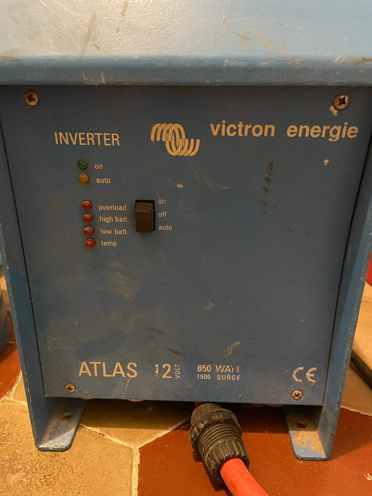 Ondulateur d'énergie Victron, Enlèvement, Utilisé