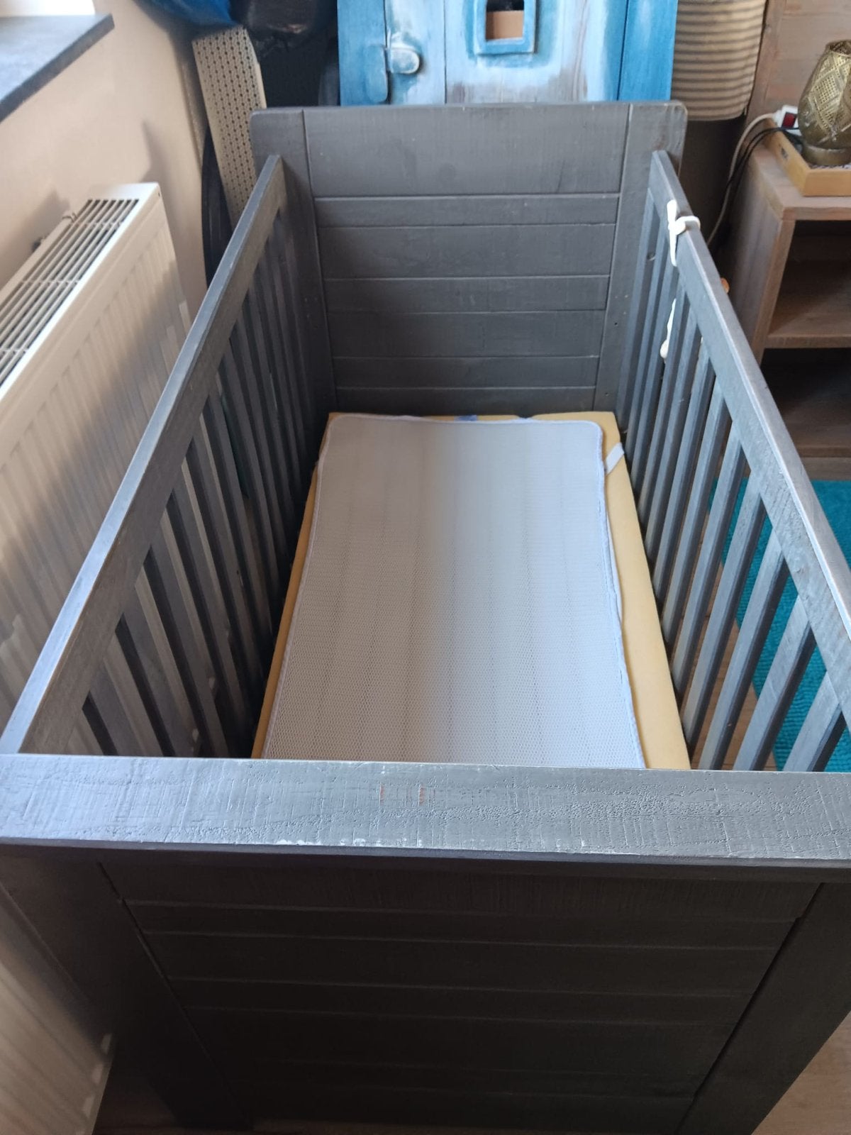 Lit et drap en bois Quax, etc., Enfants & Bébés, Chambre d'enfant | Chambres d'enfant complètes, Comme neuf, Enlèvement