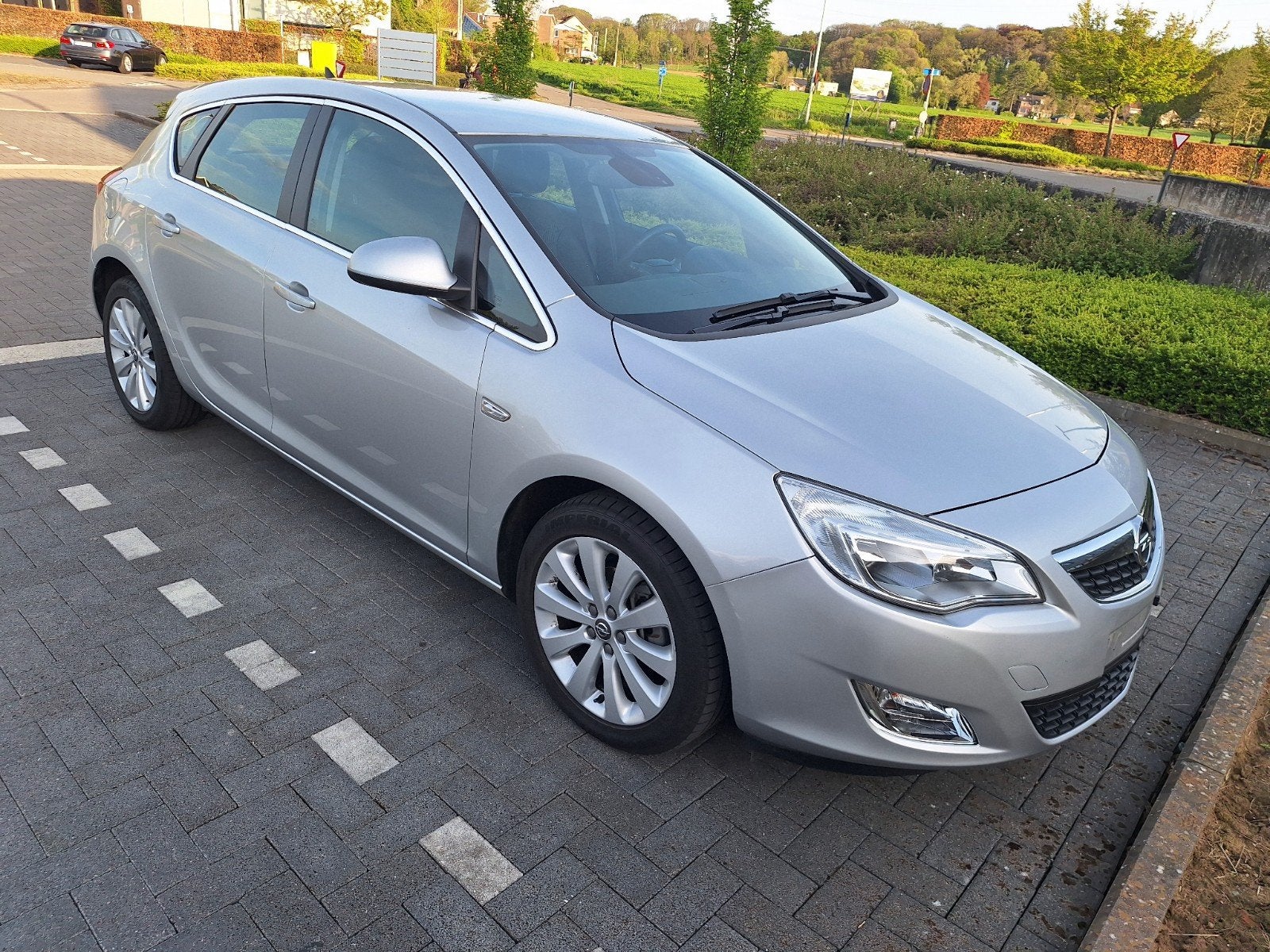 OPEL CORSA 1.4i 88 KW 69000 KM, Autos, Opel, Particulier, Astra, Airbags, Air conditionné, Bluetooth, Ordinateur de bord, Verrouillage central