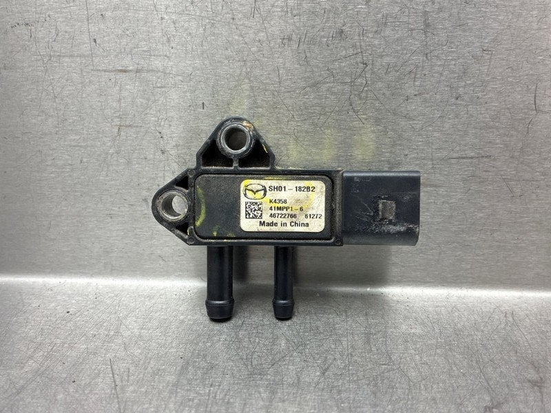 VACUUM VALVE Mazda CX-5 I (KE,GH) (01-2011/10-2017), Dhr. M. Roggen, Mazda, Stadsweg 37 37
9917 PV  WIRDUM GR., NL, Utilisé