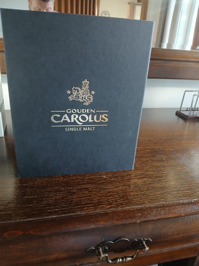 Gouden Carolus giftset, Ophalen