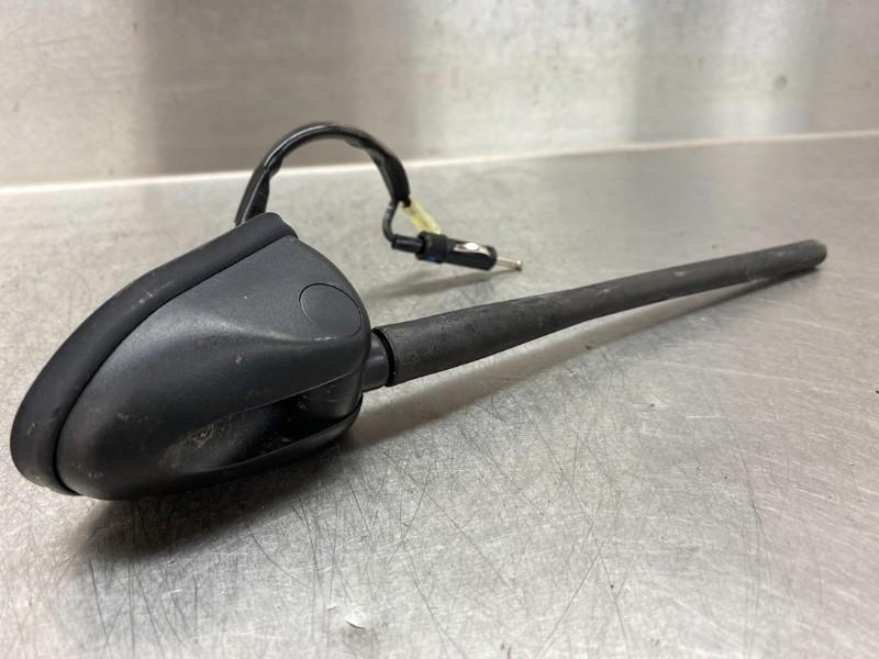 ANTENNE Isuzu D-Max (01-2002/05-2012), Autos : Pièces & Accessoires, Utilisé, Autres marques automobiles