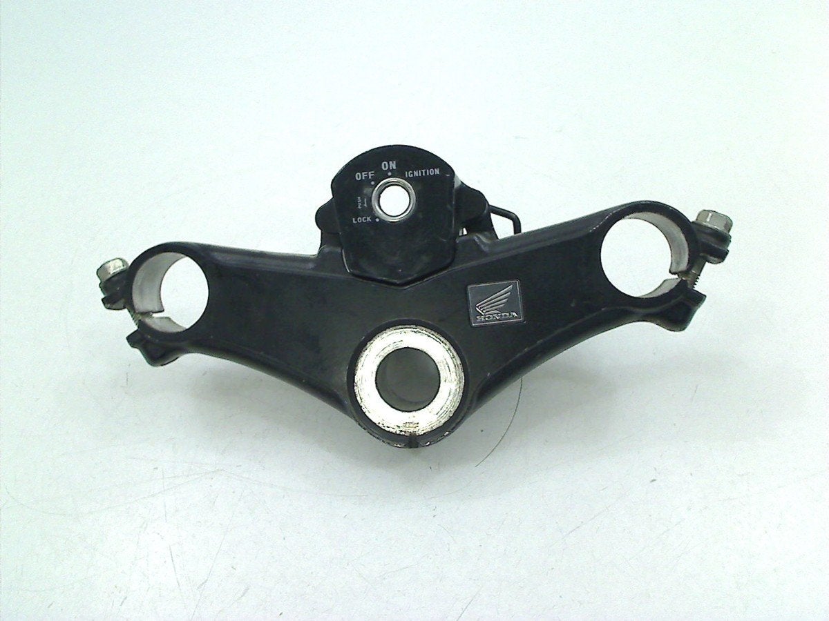 TOP YOKE TROIS POINTS CBR 125 R 2015-2016 (CBR125R JC50), Dhr. S. di Majo, Utilisé, Info@cama-motorparts.nl, P.J. Troelstraweg 8 8
3144 CX  MAASSLUIS, NL