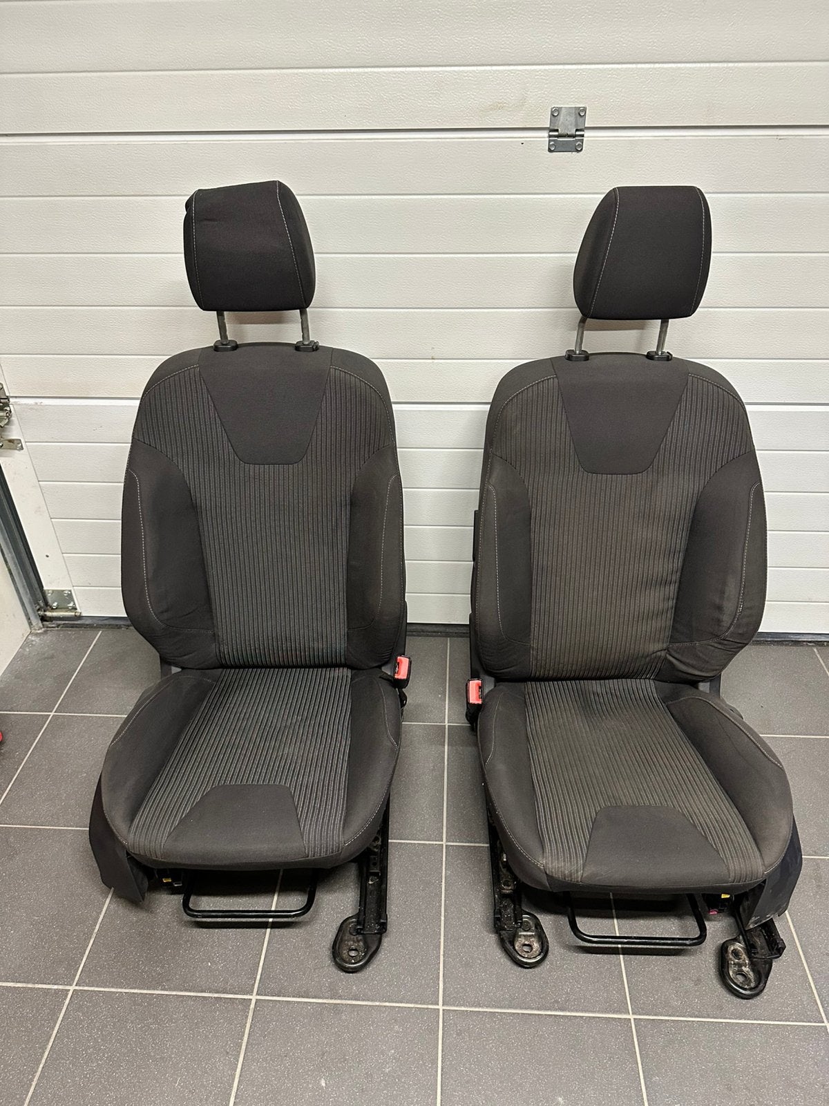 Gebruikte Ford Focus voorstoelen (bestuurder + passagier), Auto-onderdelen, Ophalen of Verzenden, Gebruikt, Ford