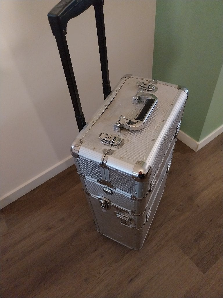 opbergkoffer op wieltjes, Handtassen en Accessoires, Koffers, Ophalen, Uitschuifbare handgreep, Gebruikt, 50 tot 60 cm