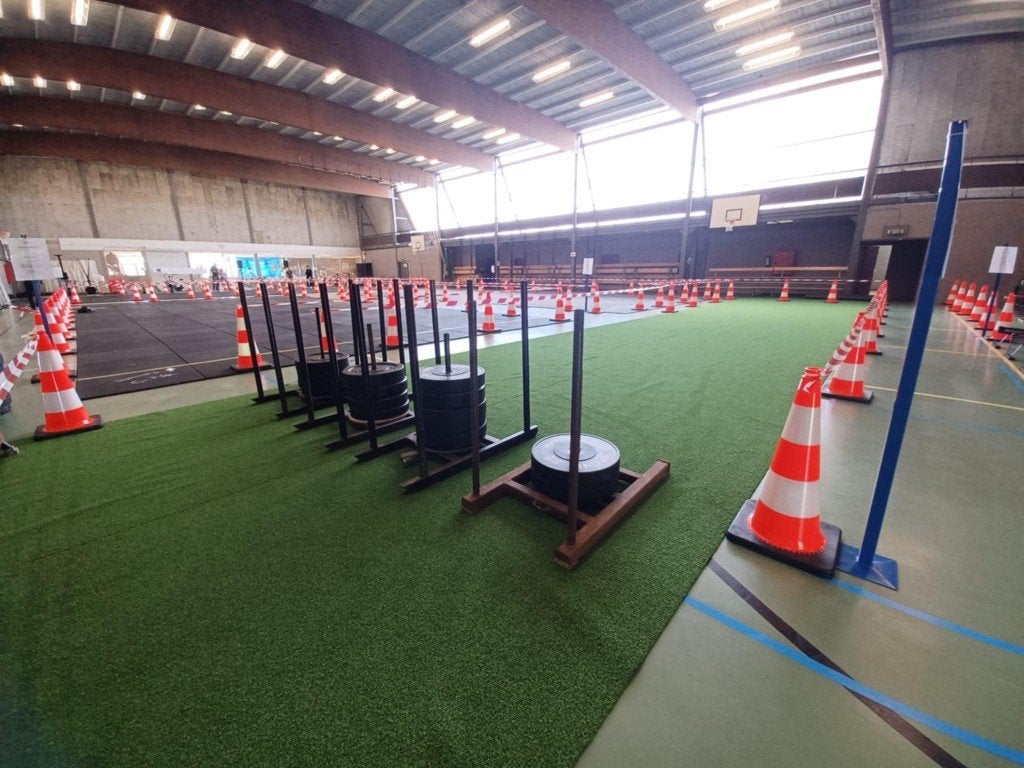 Gazon artificiel / sprinttrack 2m x 20m (Unicolor) (occas), Info@kriden.be, Belgique, Ophalen of Verzenden, Zo goed als nieuw