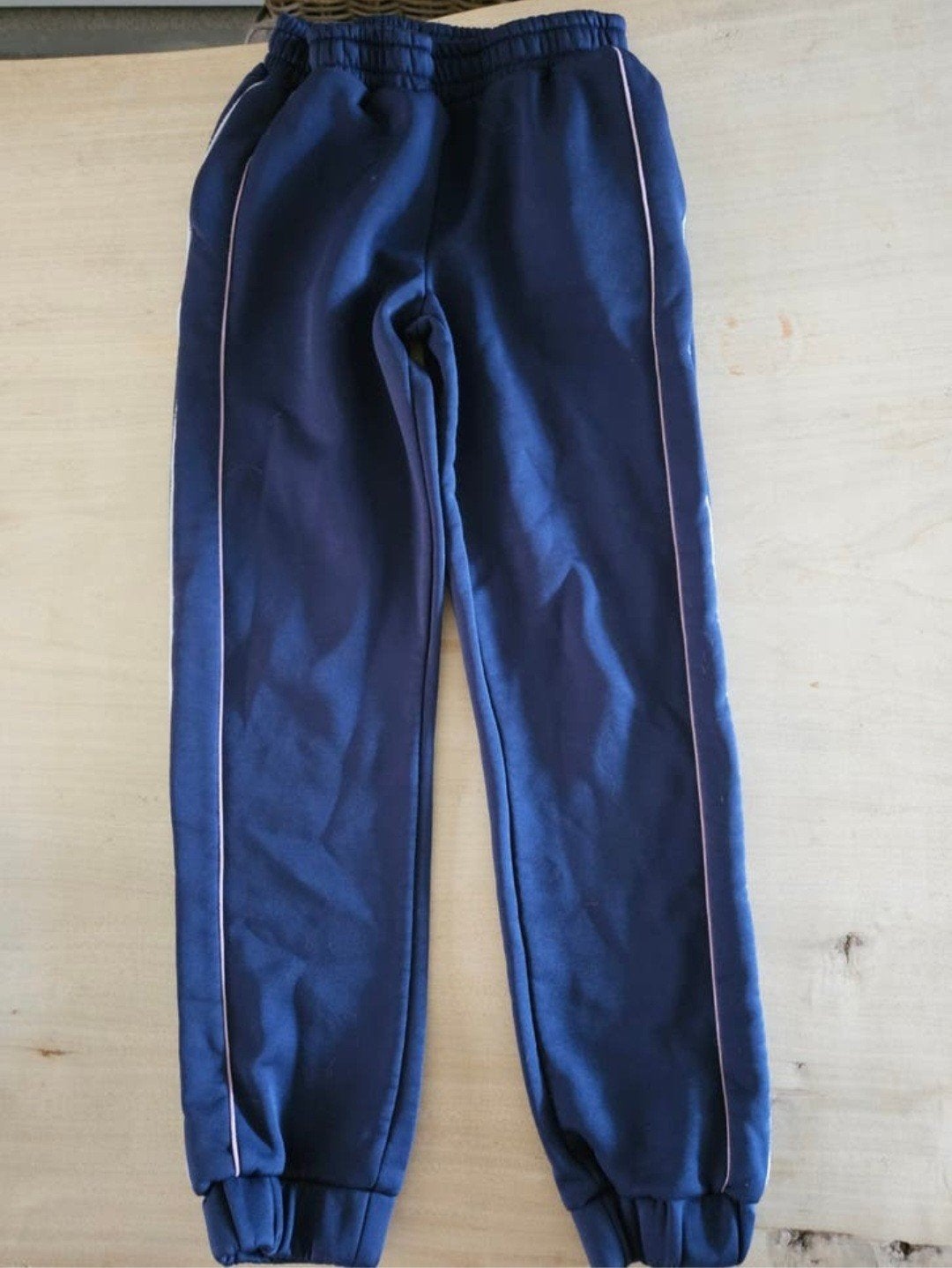 Donkerblauwe joggingbroek met fleece, Kinderen en Baby's, Kinderkleding | Maat 176, Meisje, Frizzle by Bel & Bo, Zo goed als nieuw