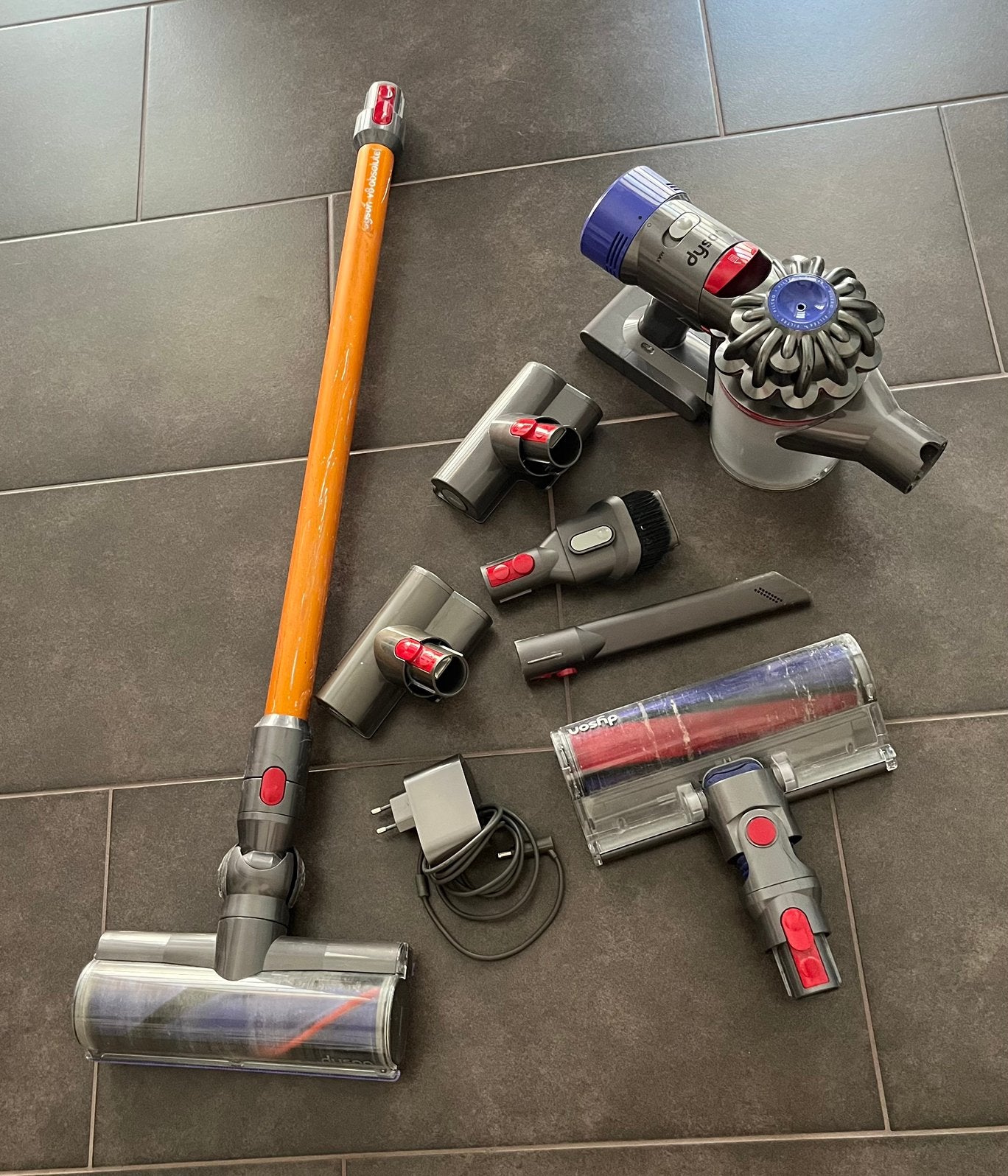 Steelstofzuiger Dyson V8 absolute, Elektronische apparatuur, Stofzuigers, Ophalen, Gebruikt, Draadloos, Dyson