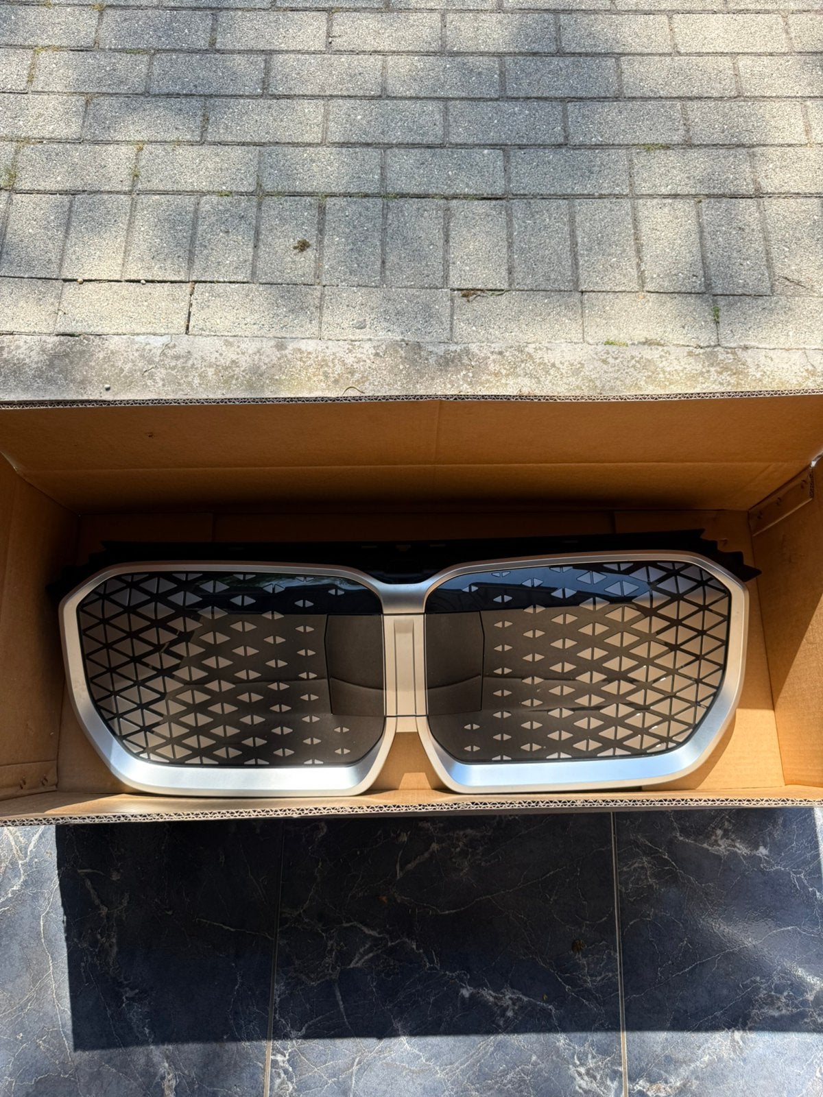 Nieuwe BMW iX1 grill (in doos), Auto-onderdelen, Carrosserie, Ophalen, Voor, BMW