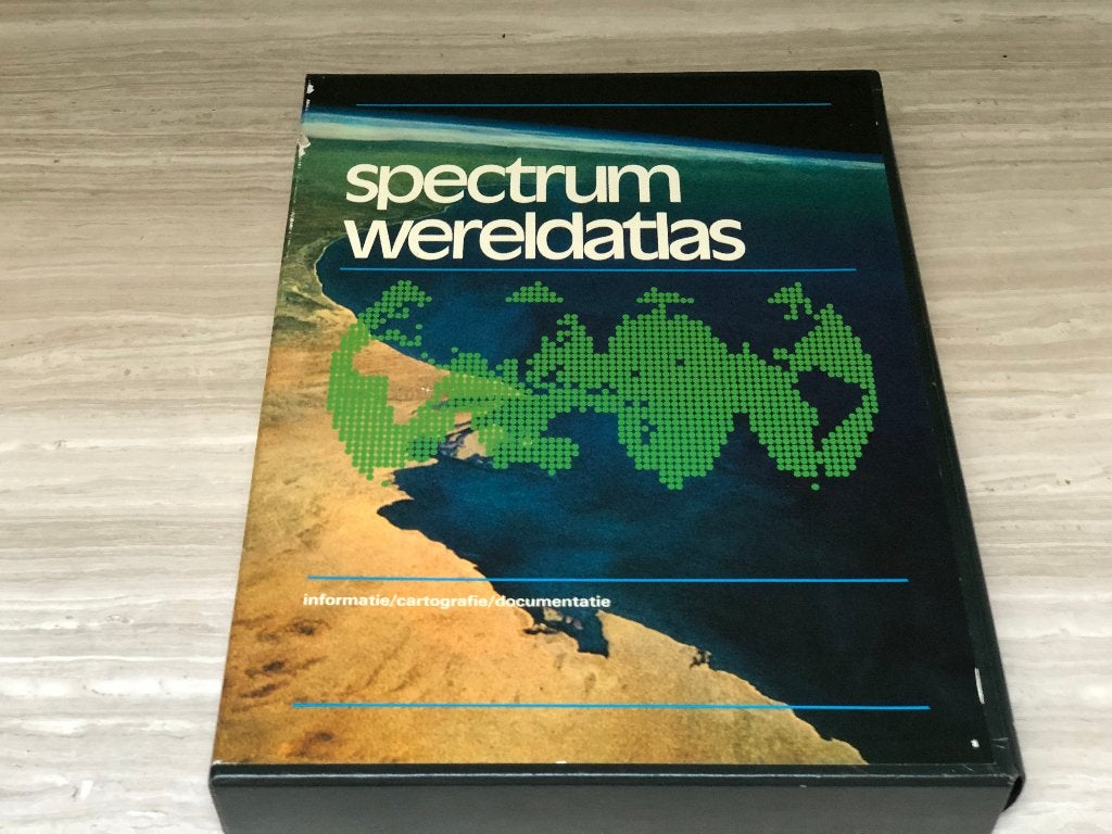 Spectrum Wereldatlas met beschermhoes (Nederlandstalig), Livres, Enlèvement, Comme neuf, Monde, Autres atlas