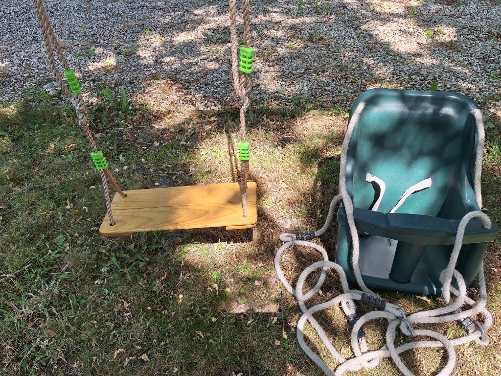 Houten schommel, Enlèvement, Balançoire