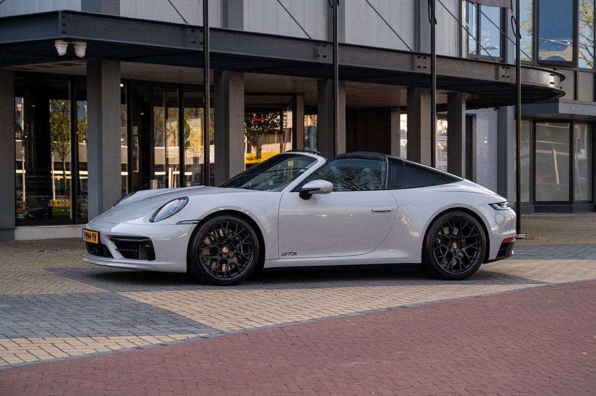 Porsche 911 992 Targa 4 GTS (bj 2023, automaat), Auto's, Porsche, Automaat, 4 zetels, Gebruikt, Euro 6