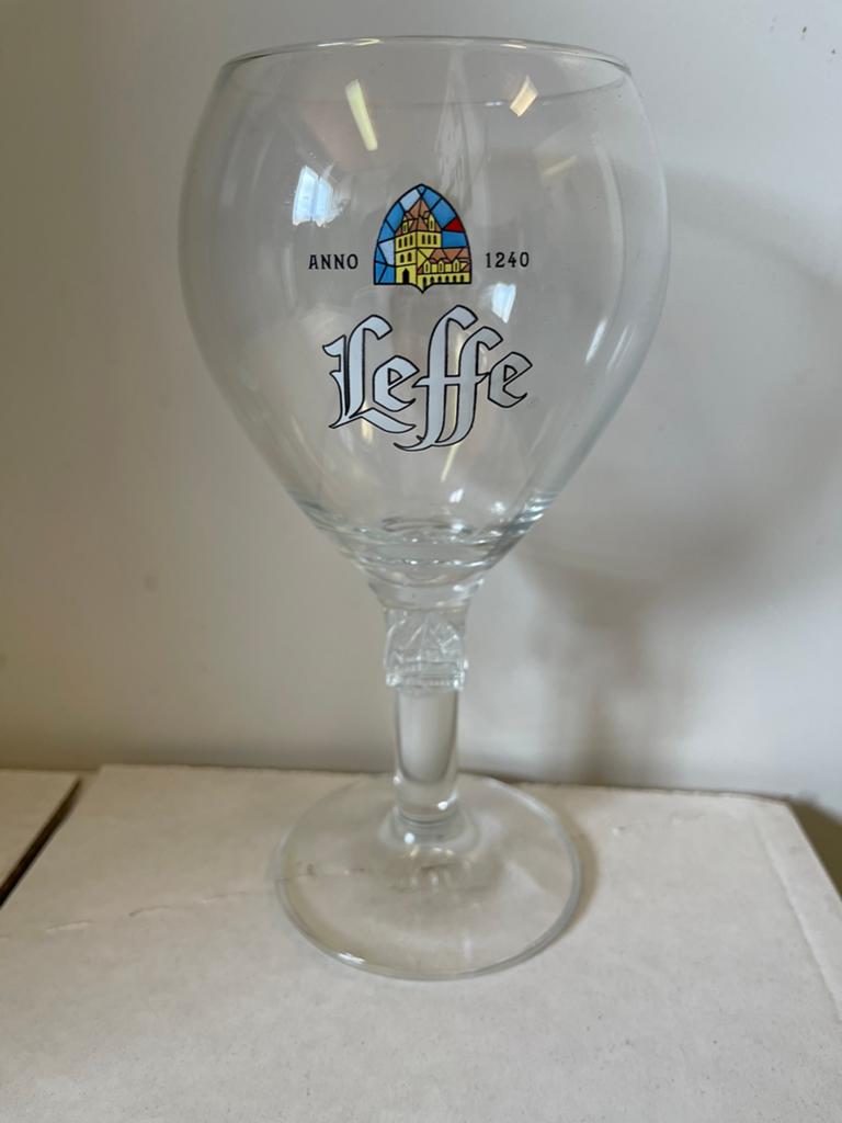 Leffe, Verzamelen, Biermerken, Ophalen, Zo goed als nieuw, Leffe