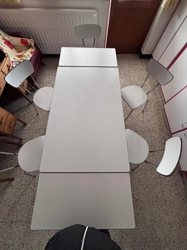 Table ajustable + 5 chaises – pratique et modulable, Maison & Meubles, Enlèvement, Utilisé, Ancien, 4 à 6 chaises