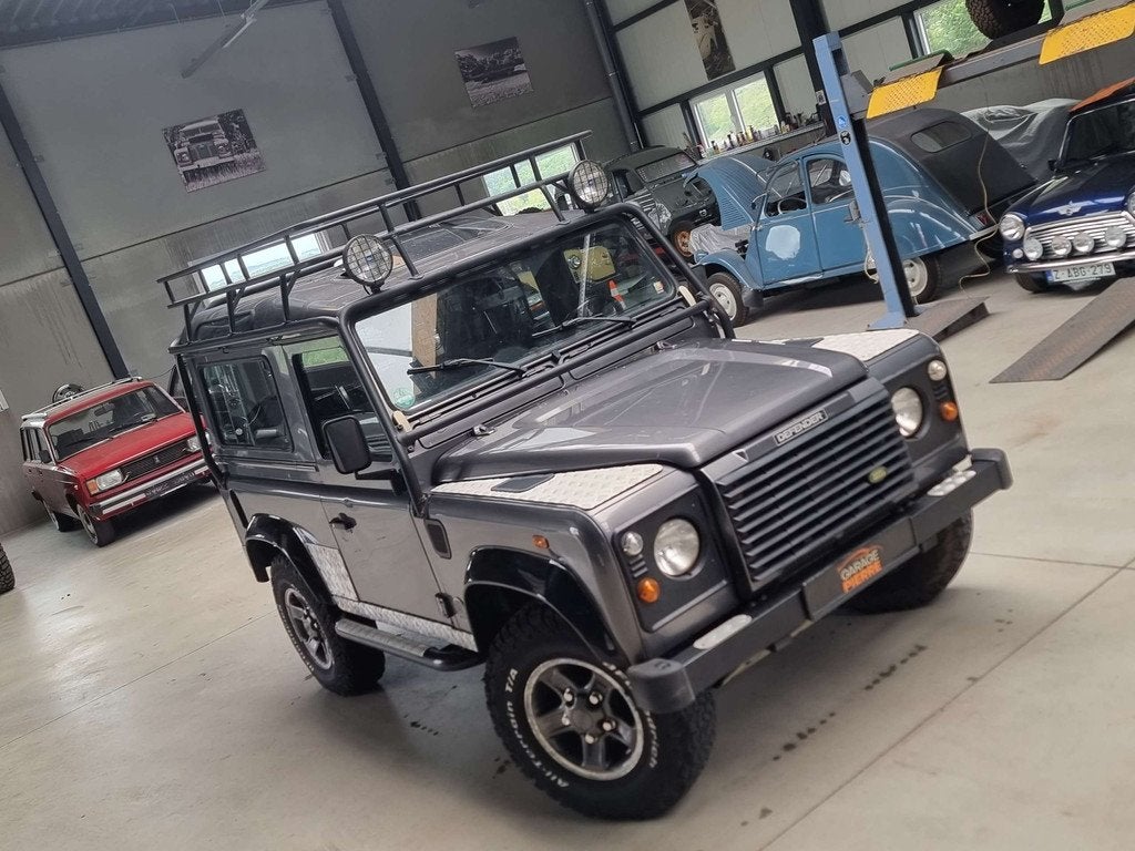 Land Rover Defender 2.5 Td5 * RARE * TOMB-RAIDER * 250 EXEME, Argent ou Gris, Achat, Rétroviseurs électriques, Boîte manuelle