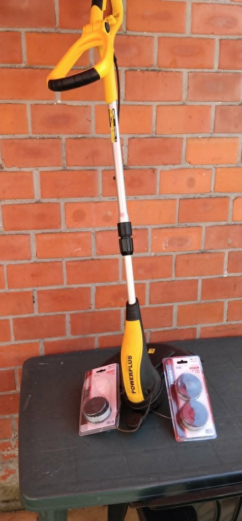 Te koop graskantmaaier, Ophalen, Gebruikt, Powerplus garden, 10 tot 30 cm