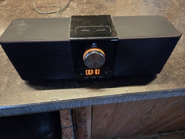 Boitier iPod, TV, Hi-fi & Vidéo, Enlèvement, Utilisé, Noir