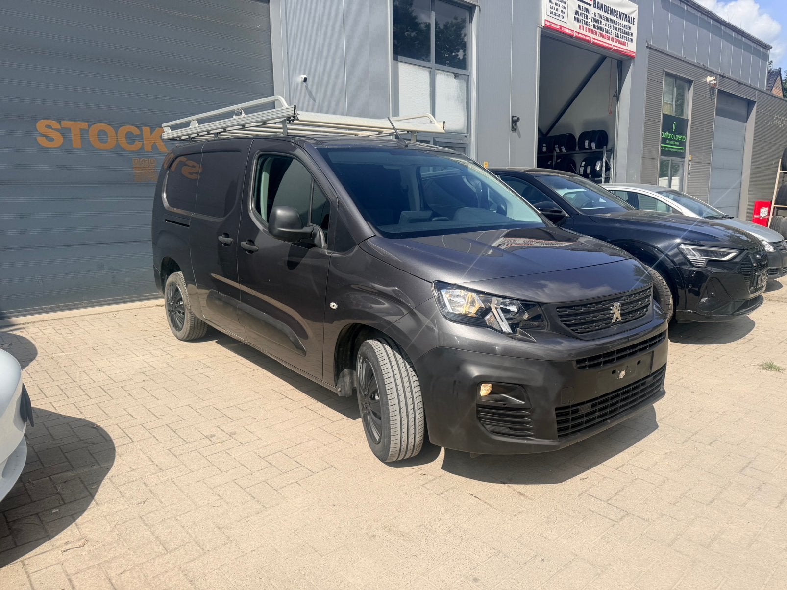 Peugeot partner L2 XL 3Zit BTW, Autos, Camionnettes & Utilitaires, Argent ou Gris, Euro 6, Entreprise, Boîte manuelle