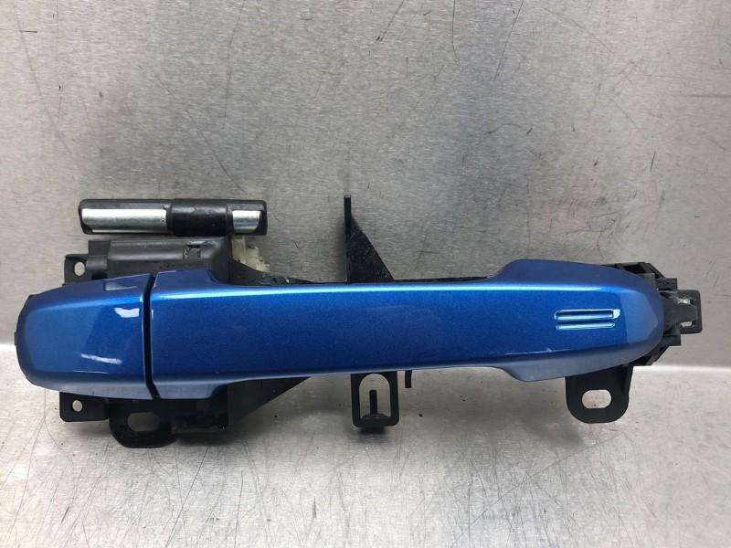 POIGNEE EXTERIEURE AVANT DROITE Toyota Auris (E18), Utilisé, Droite, Toyota