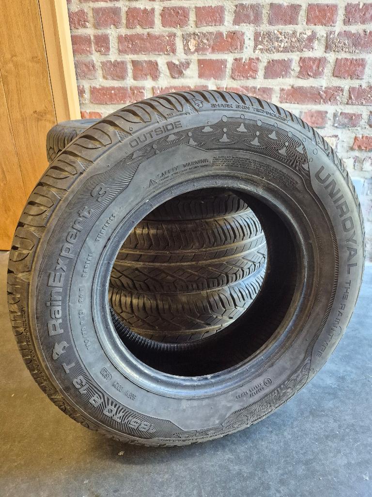 4 banden Uniroyal RainExpert 3 185/70 R13 86T, Auto-onderdelen, Banden en Velgen, Ophalen, Gebruikt, 13 inch, 185 mm