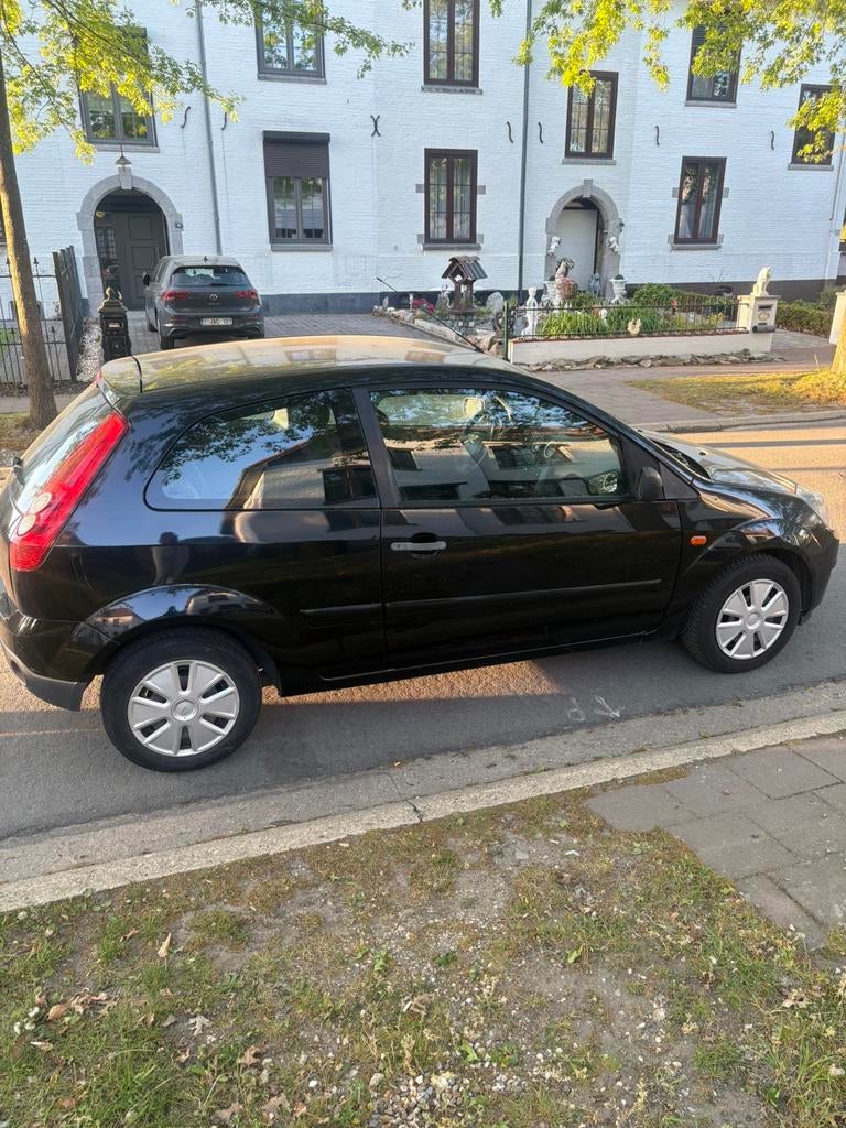 Ford Fiesta 2006 à vendre - Économique et fiable, Autos, Achat, Boîte manuelle, Particulier, Fiësta