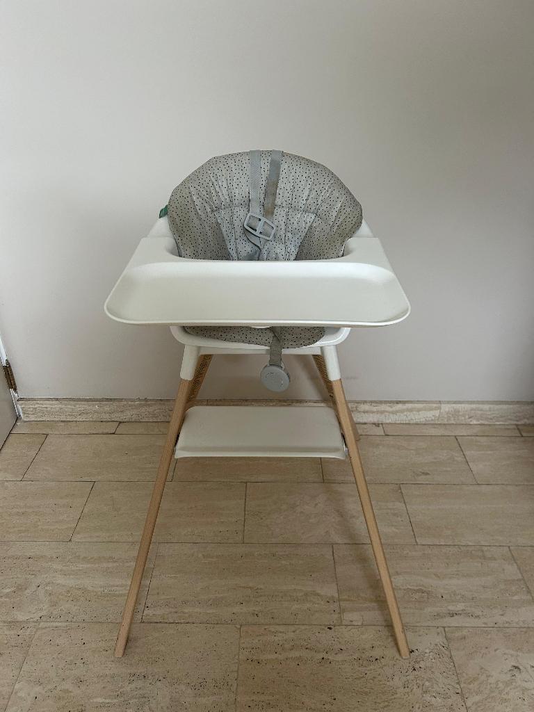Chaise haute Stokke Clikk avec tablette et coussin, Enlèvement, Comme neuf, Chaise évolutive, Ceinture(s)