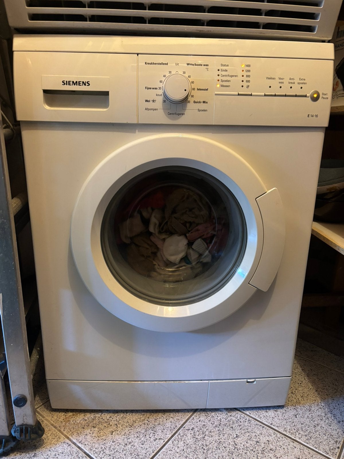 Siemens Wasmachine E14-16, Electroménager, Lave-linge, 1200 à 1600 tours, 6 à 8 kg, 85 à 90 cm, Chargeur frontal