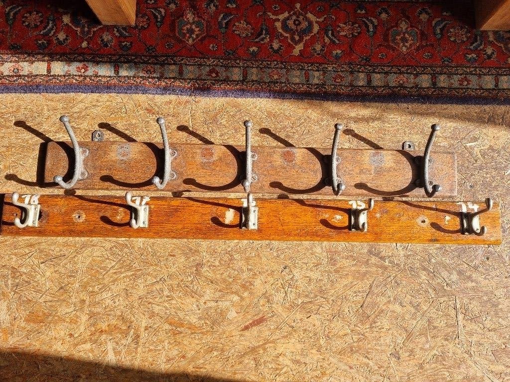 Vintage schoolkapstokken., Antiek en Kunst, Ophalen