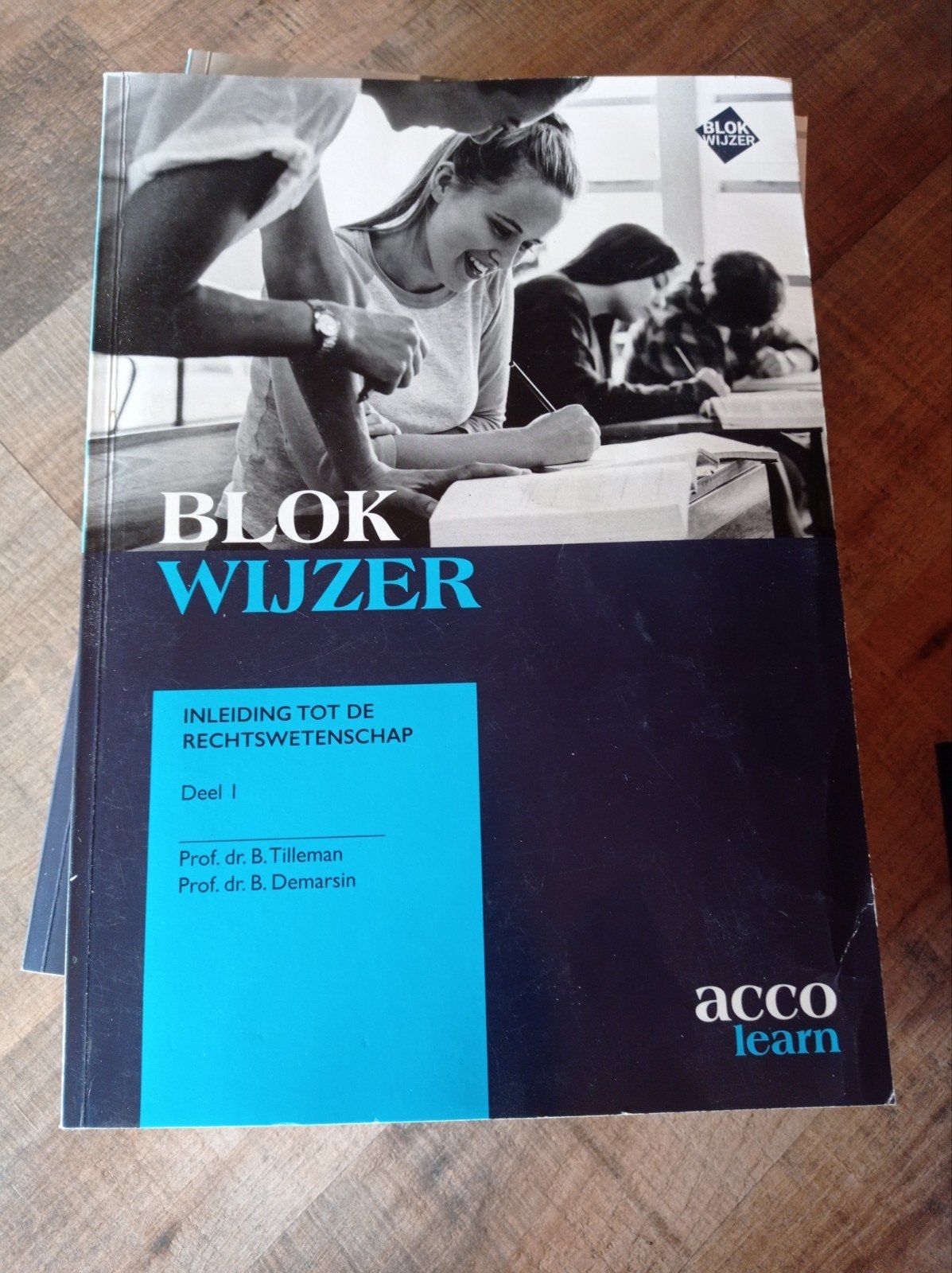 Inleiding tot de rechtswetenschappen deel 1 & 2, Boeken, Studieboeken en Cursussen, Ophalen