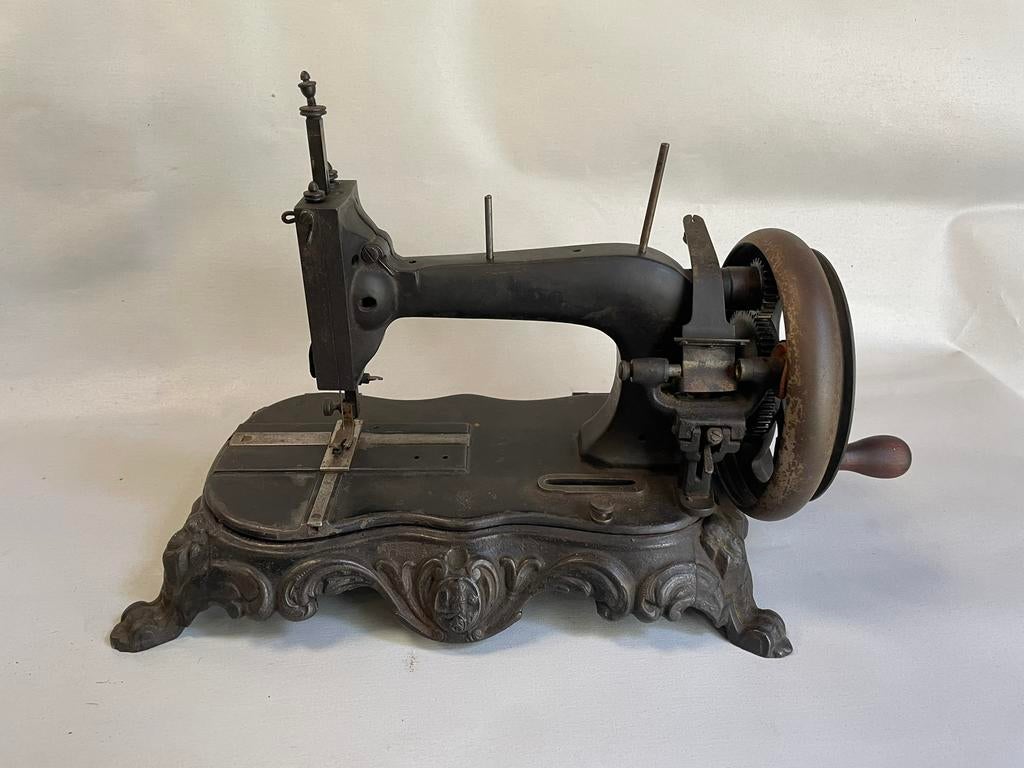 Daxonia Regia handnaaimachine, Antiek en Kunst, Ophalen of Verzenden