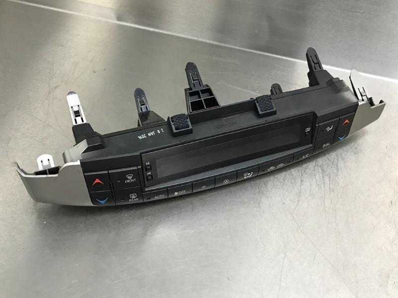 PANNEAU DE COMMANDE CHAUFFAGE CLIMATISATION Lexus CT 200h, Autos : Pièces & Accessoires, Tableau de bord & Interrupteurs, Lexus
