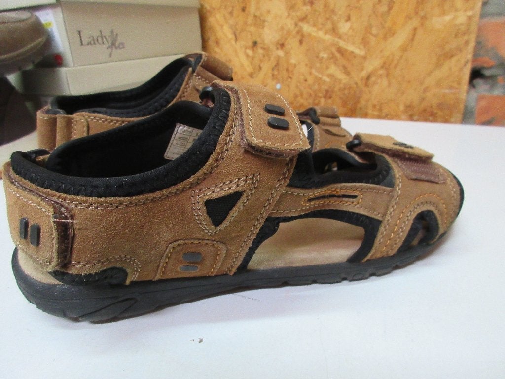 1 paar nieuwe  heren sandalen 43, Ophalen, Nieuw, Sandalen