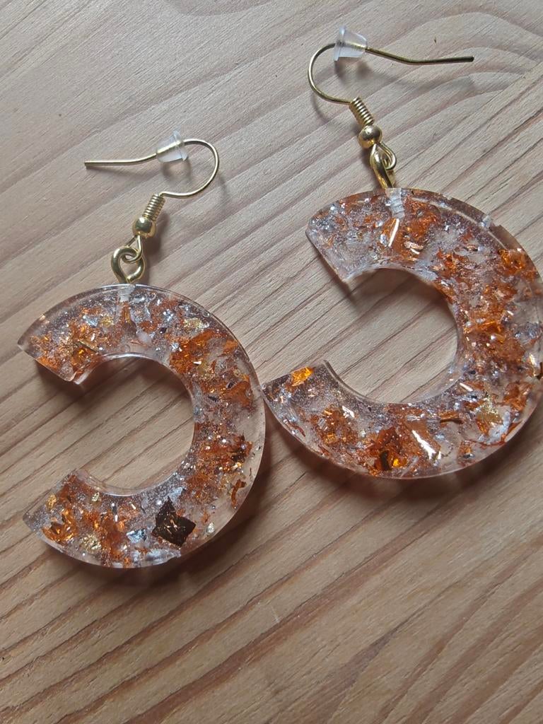 1 paar oorbellen (oranje bladgoud), Handtassen en Accessoires, Oorbellen, Ophalen of Verzenden, Oranje