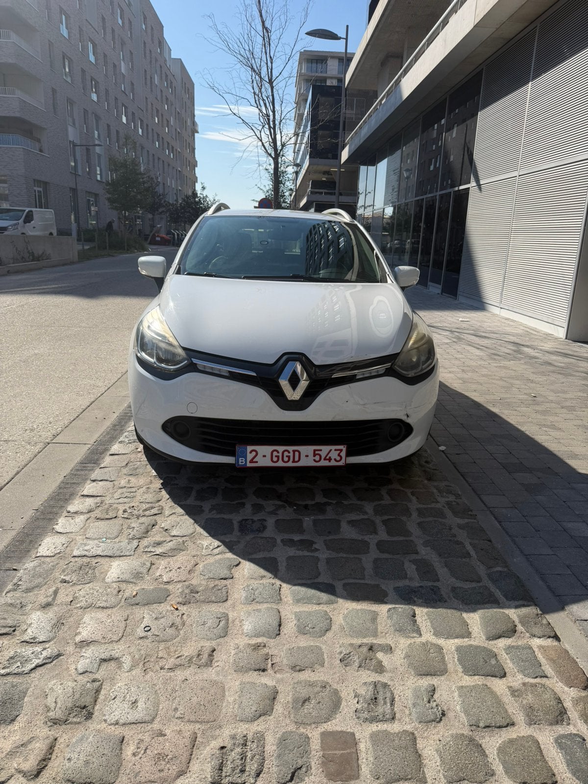 Renault clio 1.5 dci witte kleur, Auto's, Voorwielaandrijving, Euro 5, Stof, Zwart