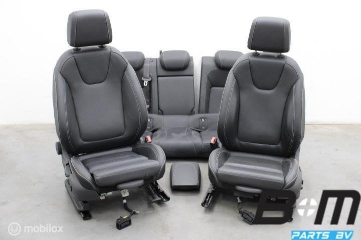 Leder interieur Opel Insignia hatchback 2018 98722 km oud, Utilisé
